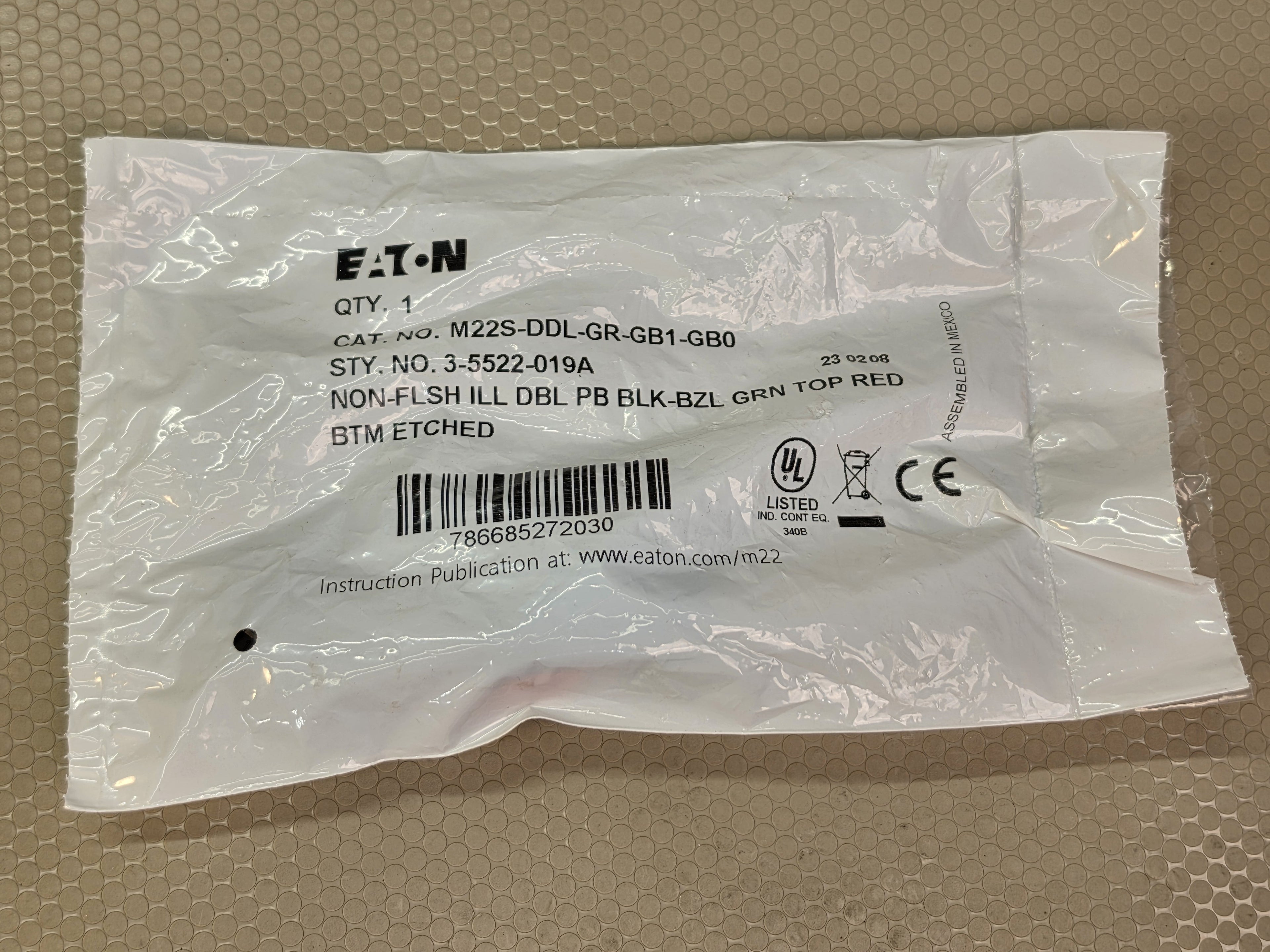 EATON M22S-DDL-GR-GB1-GB0 Non-Flush Illuminated Double Pushbutton Green Red