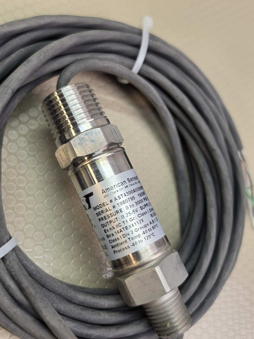 AST American Sensor AST4300A03000P Pressure Transducer 0-3000 PSI Class I Div 2