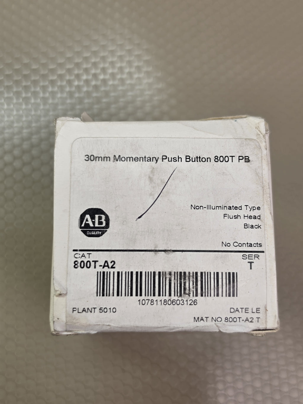 Allen-Bradley 800T-A2 Ser T 30mm Black Flush Push Button  - NEW