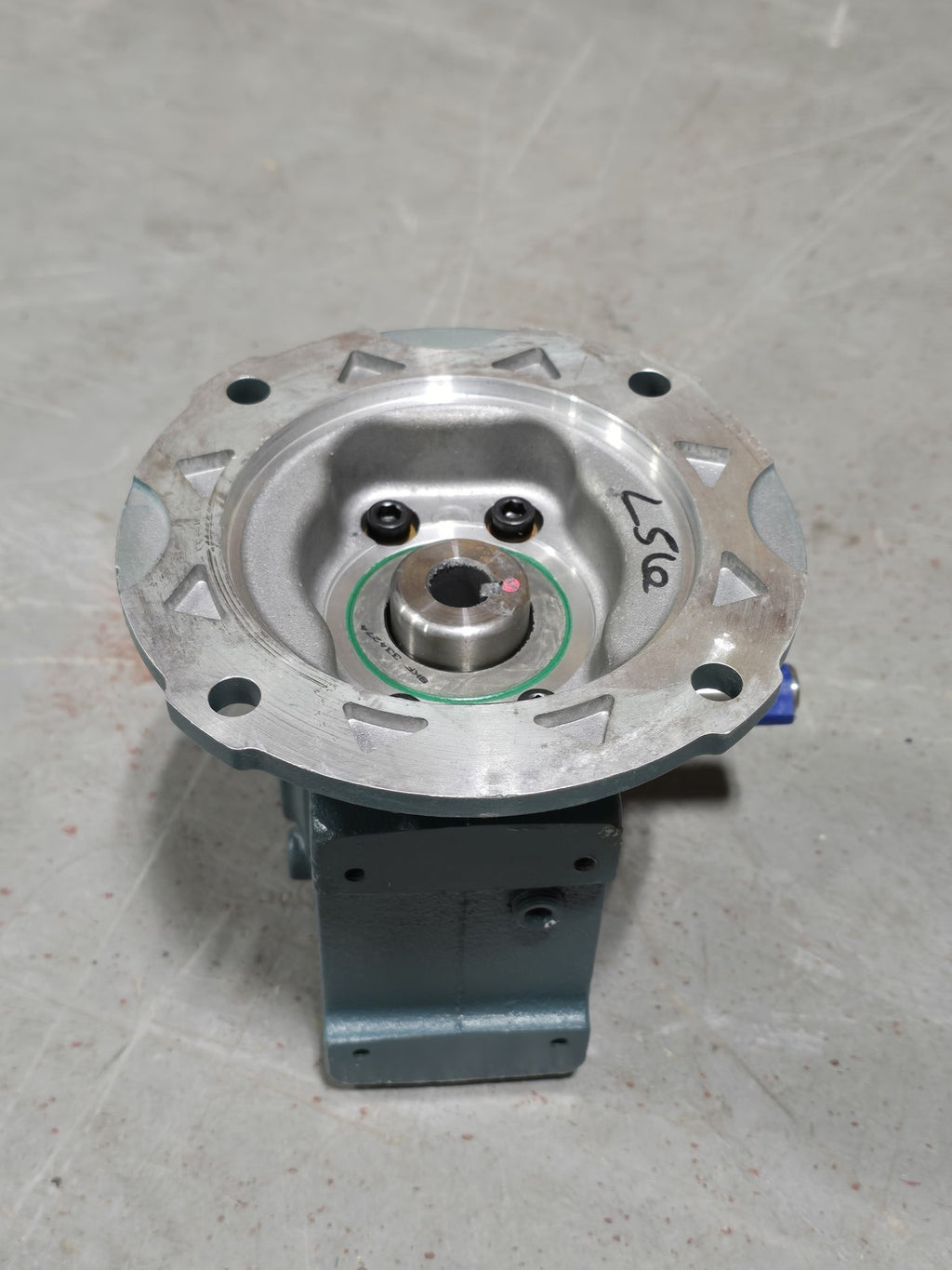 Dodge Tigear-2 15Q40L56 Worm Gear Speed Reducer 40:1 Ratio 56C Quill Input Left