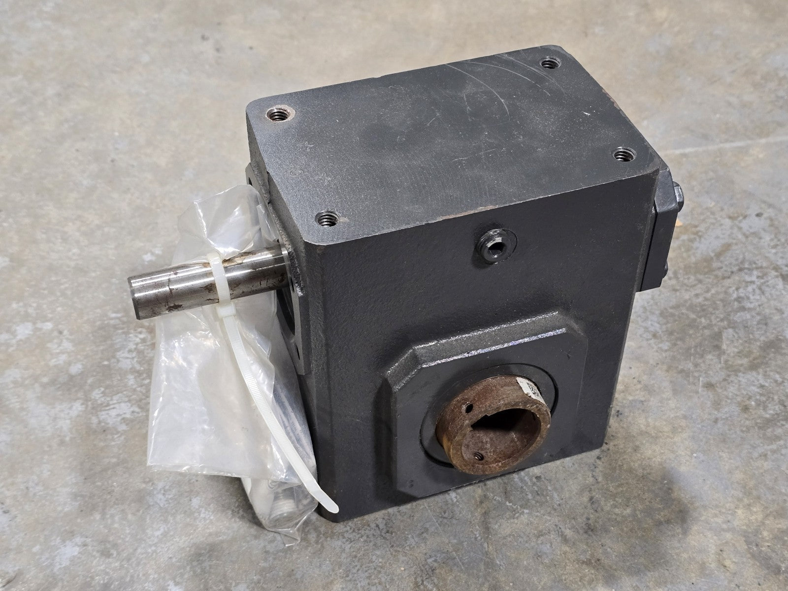 Hub City 0230-04437 PowerCube 242 Right Angle Worm Gear Reducer 10:1 Ratio 0.75"