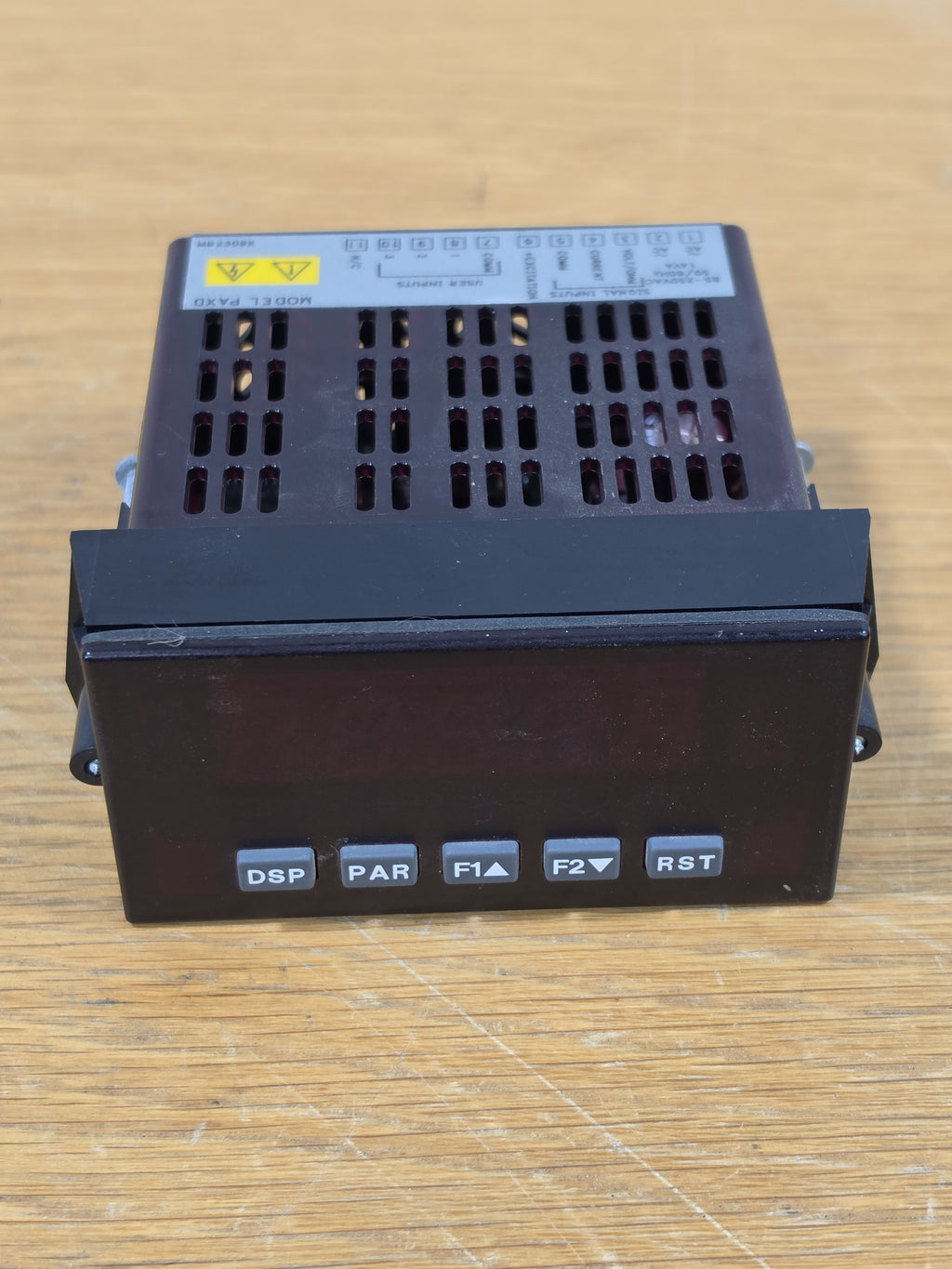 Red Lion Controls PAXD0000 Digital Panel Meter Process Controller 85-250VAC