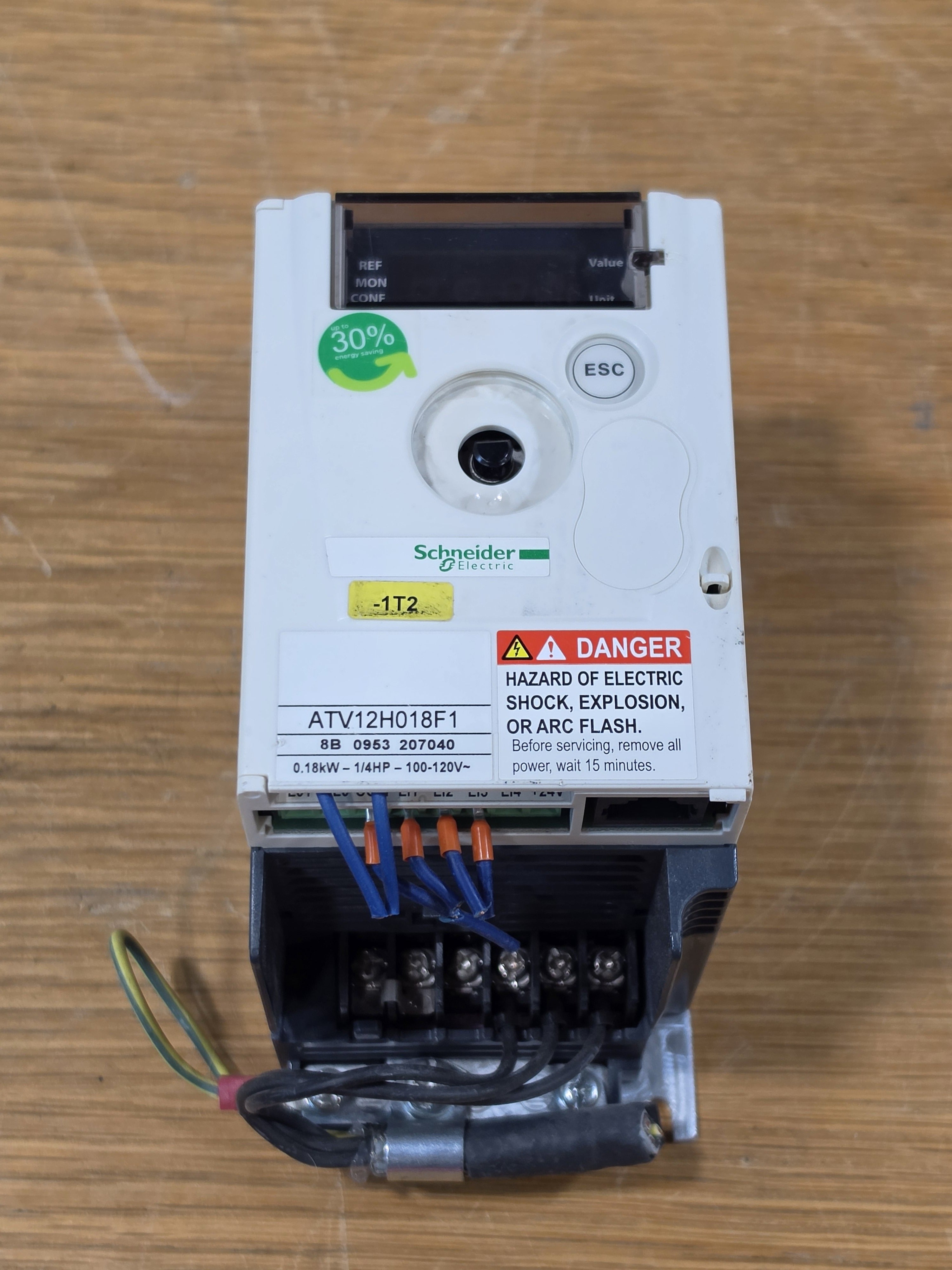 Schneider Electric ATV12H018F1 Altivar Variable Frequency Drive 0.18kW 1/4HP 100