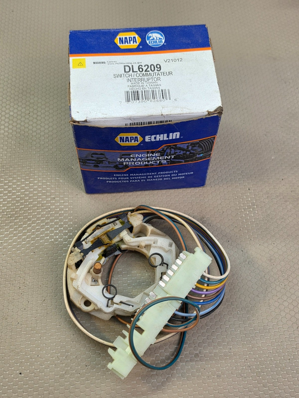 NAPA Echlin DL6209 Turn Signal Multi-Function Switch New In Box