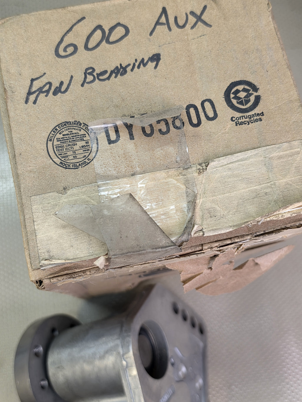 John Deere Genuine RE500538 Fan Mount Assembly