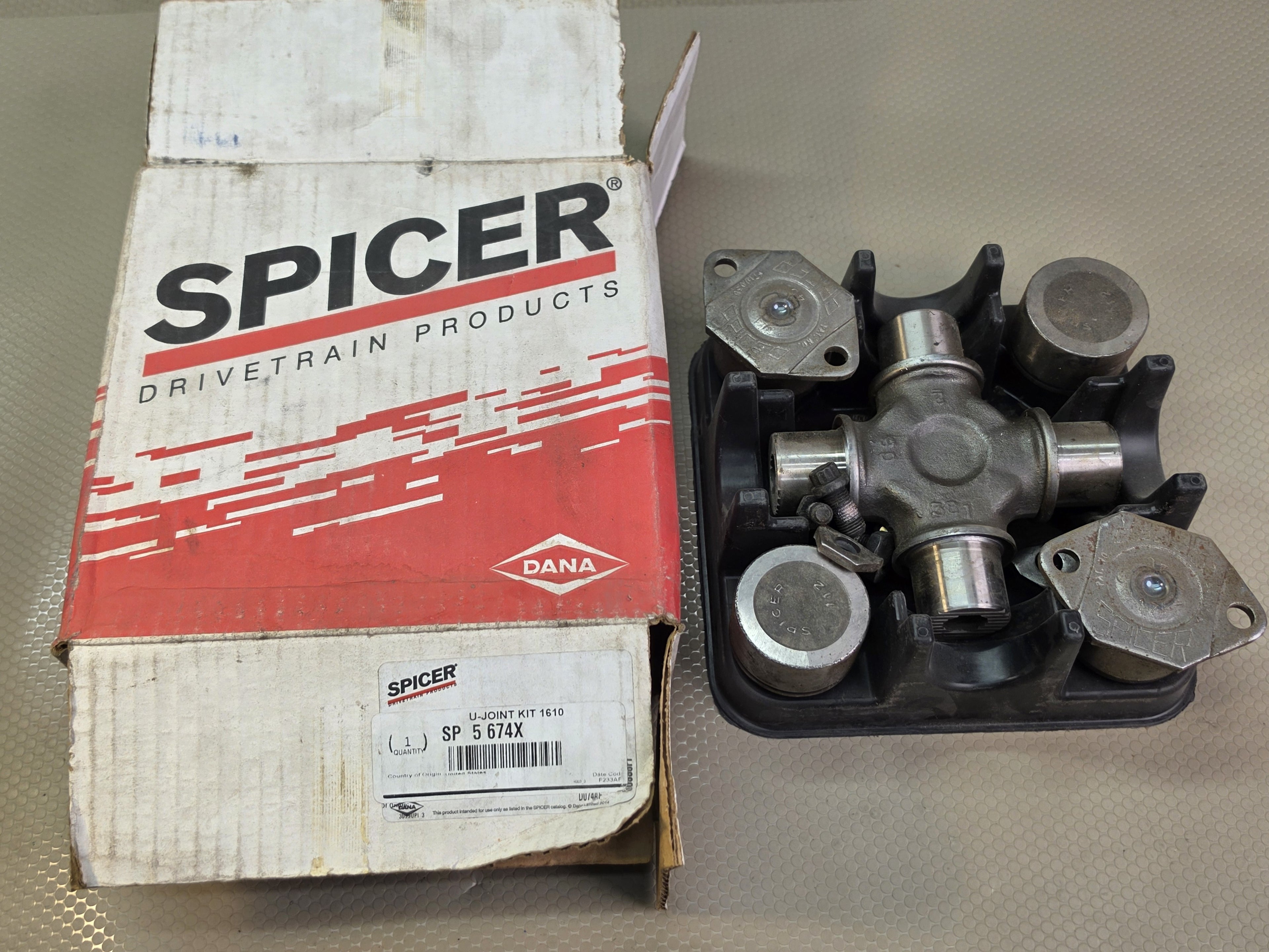 Spicer SP 5-674X U-Joint Kit 1610 Series Drivetrain Universal Joint Dana