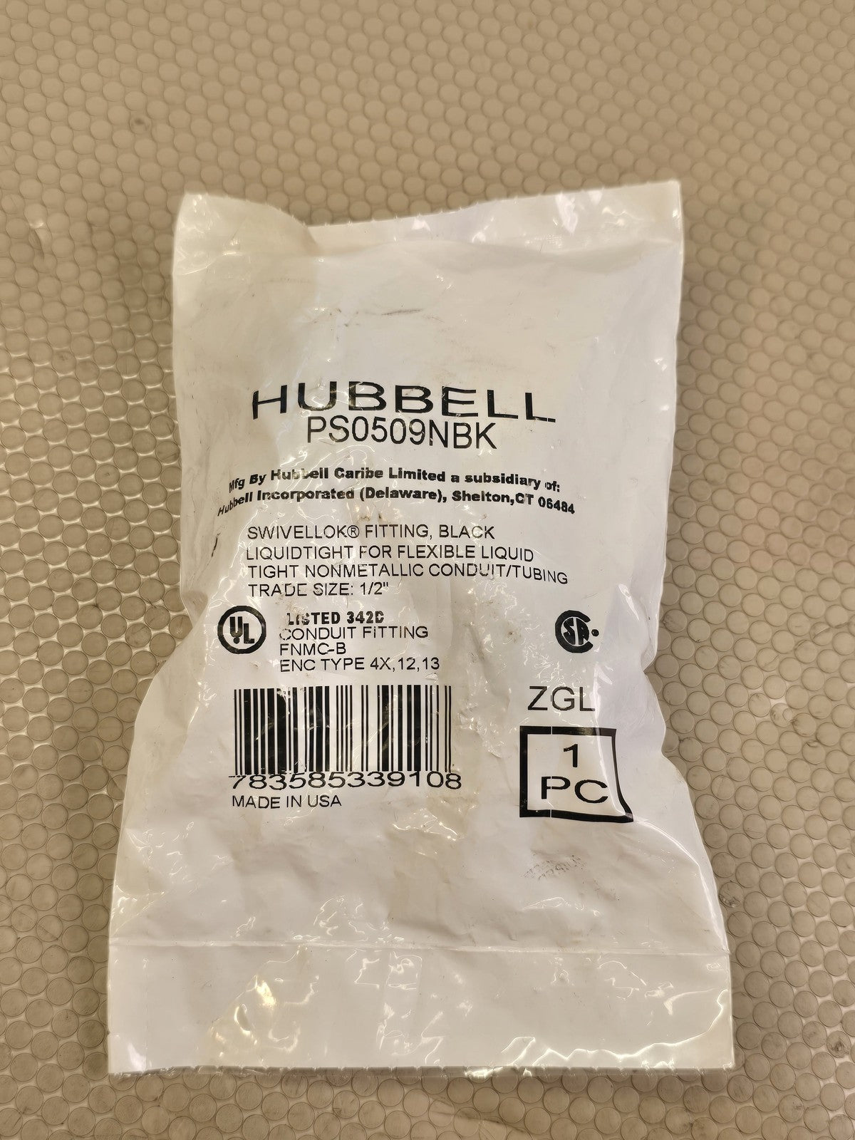 Hubbell PS0509NBK 1/2" SwivelLok Liquidtight Non-Metallic Conduit Connector Blac