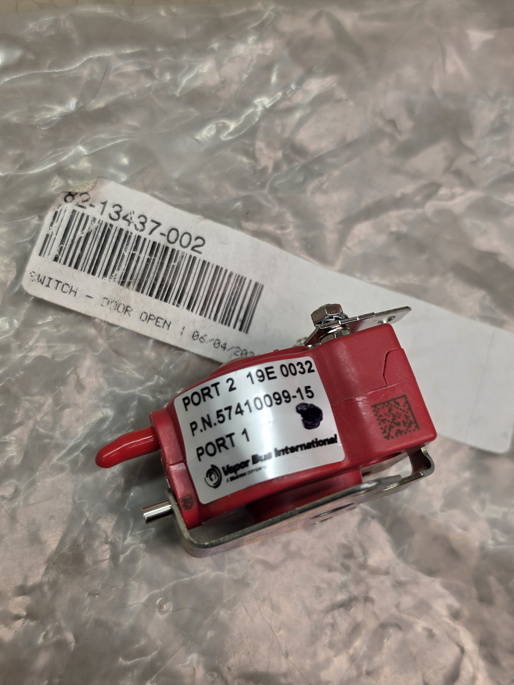 Vapor Bus 57410099-15 Switch C2-13437-002 Door Open Pressure Switch NEW