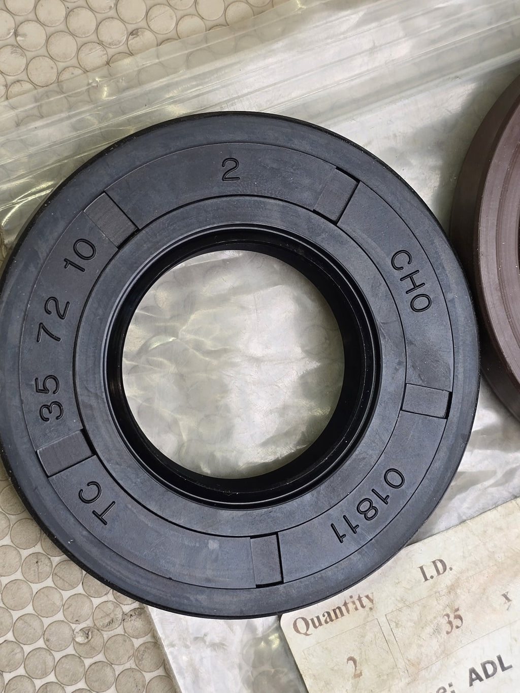 Harwal Lot of 2 Oil Seals 35x72x10 & 35x72x10/8 NBR ADL Lip Type