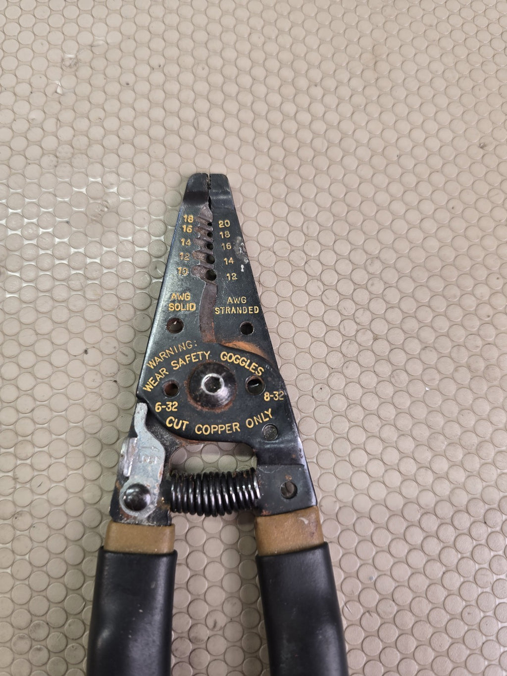 Craftsman 73573 Professional Wire Stripper Cutter Pliers 10-20 AWG USA