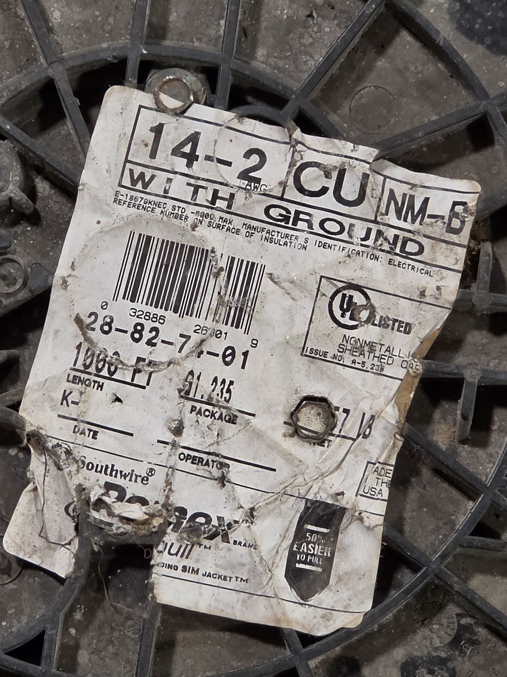 Southwire Romex SIMpull 28-82-74-01 14/2 NM-B w/ Ground 1000ft Wire Spool