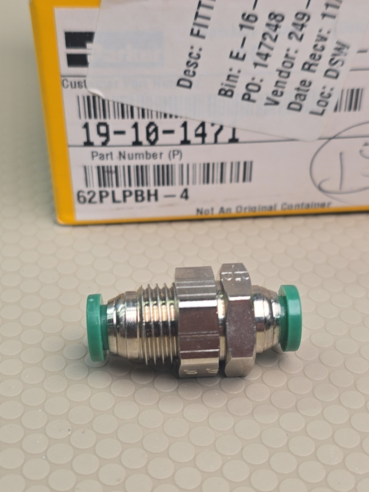 Parker 62PLPBH-4 Vacuum Line Fittting Turbo 1/4" to 1/4" NPT NEW 1678