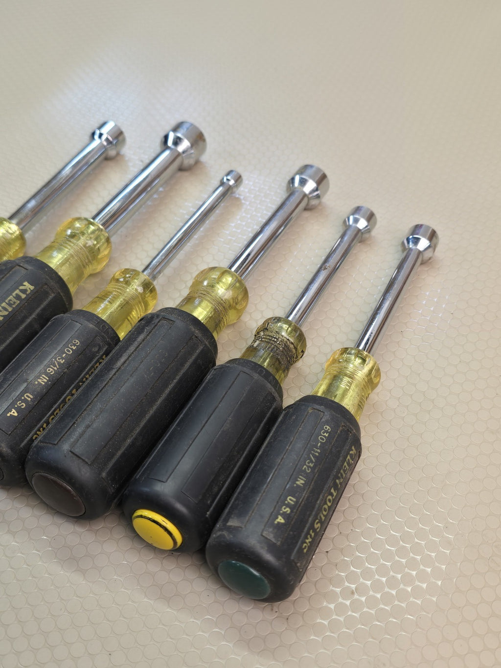 KLEIN TOOLS INC 630 Hollow-Shaft Nut Driver Set 6-Piece 1/2 3/16 11/32 In. Used