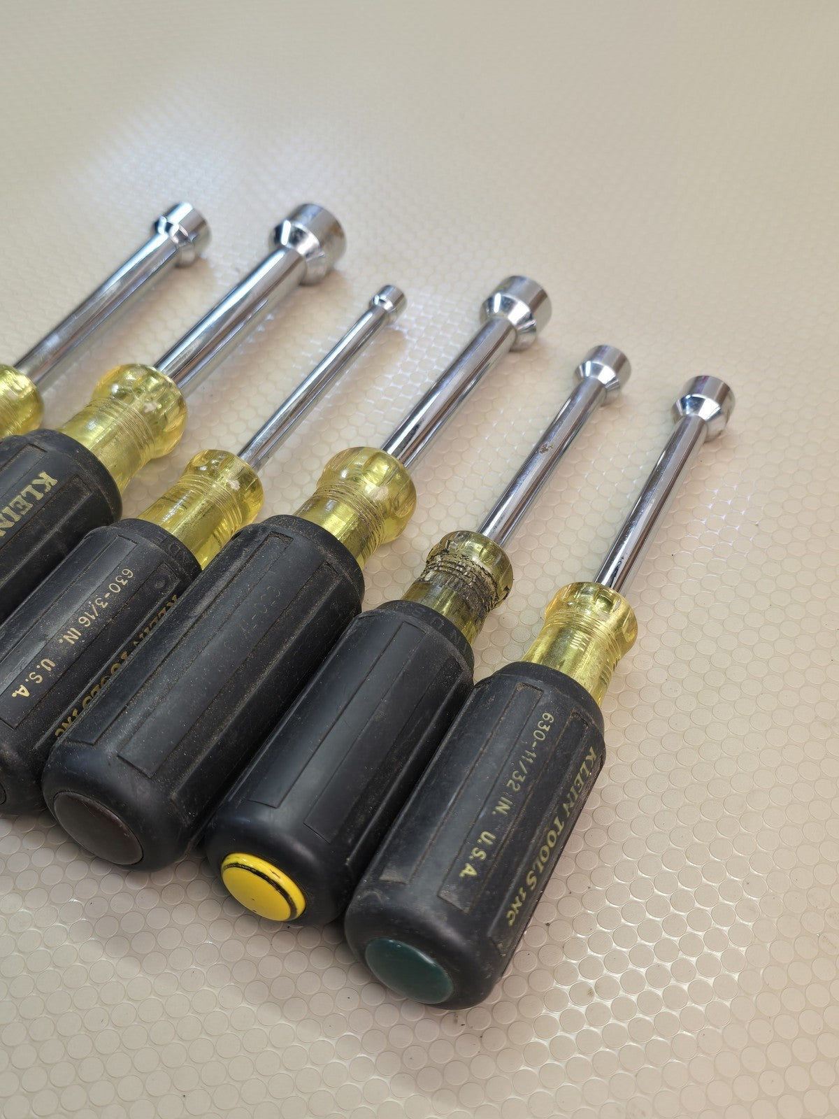 KLEIN TOOLS INC 630 Hollow-Shaft Nut Driver Set 6-Piece 1/2 3/16 11/32 In. Used