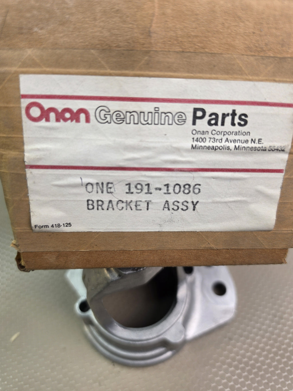 Onan 191-1086 Starter Drive End Housing Bracket Assembly Generator Engine Part