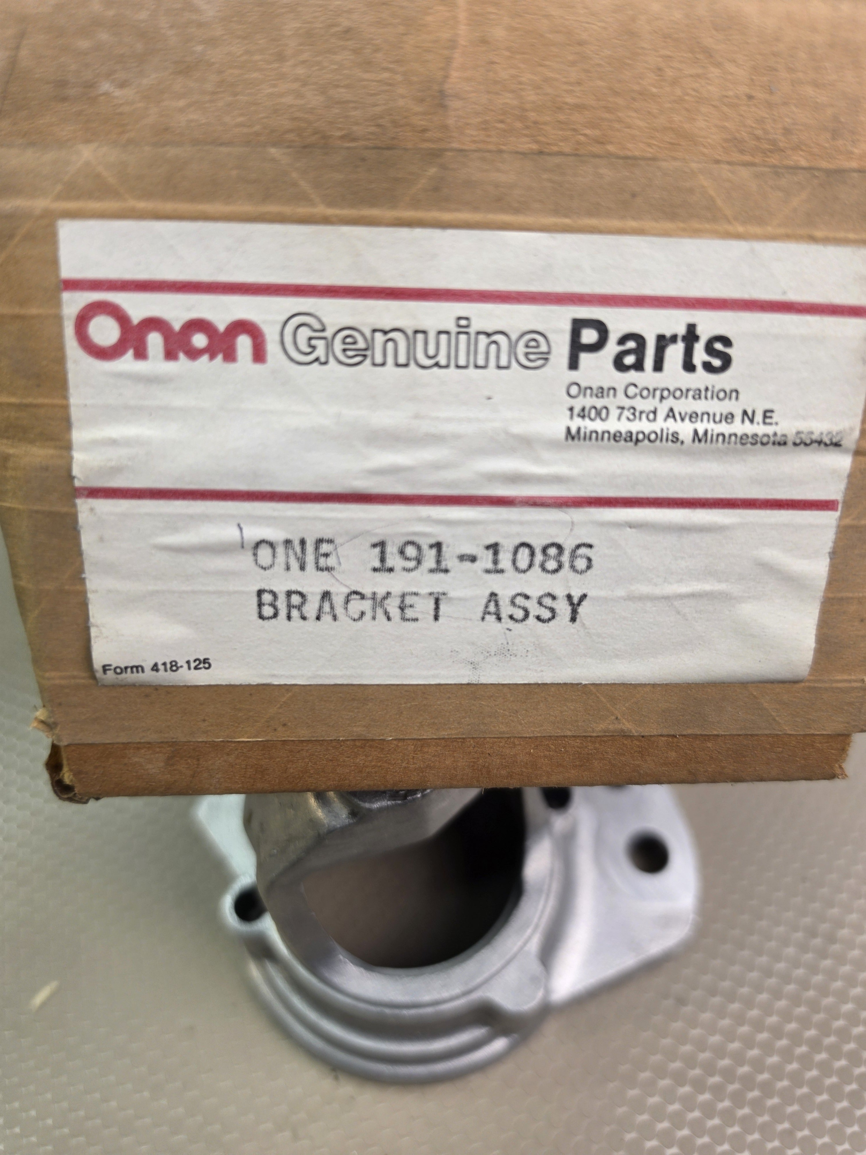 Onan 191-1086 Starter Drive End Housing Bracket Assembly Generator Engine Part