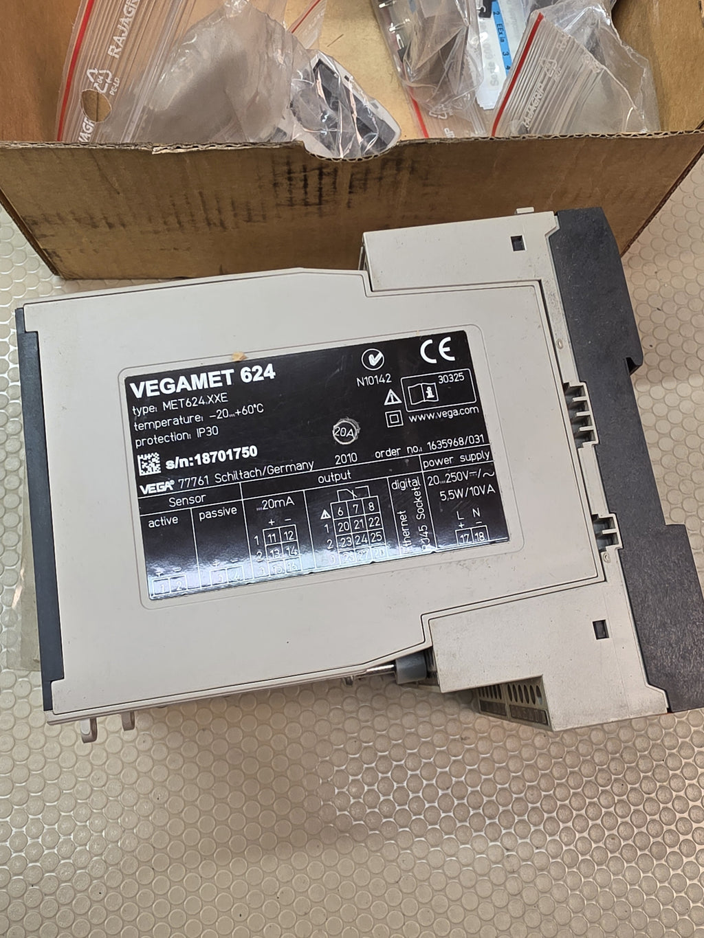 VEGA VEGAMET 624 MET624.XXE Level Display Controller Digital Output IP30 - NEW