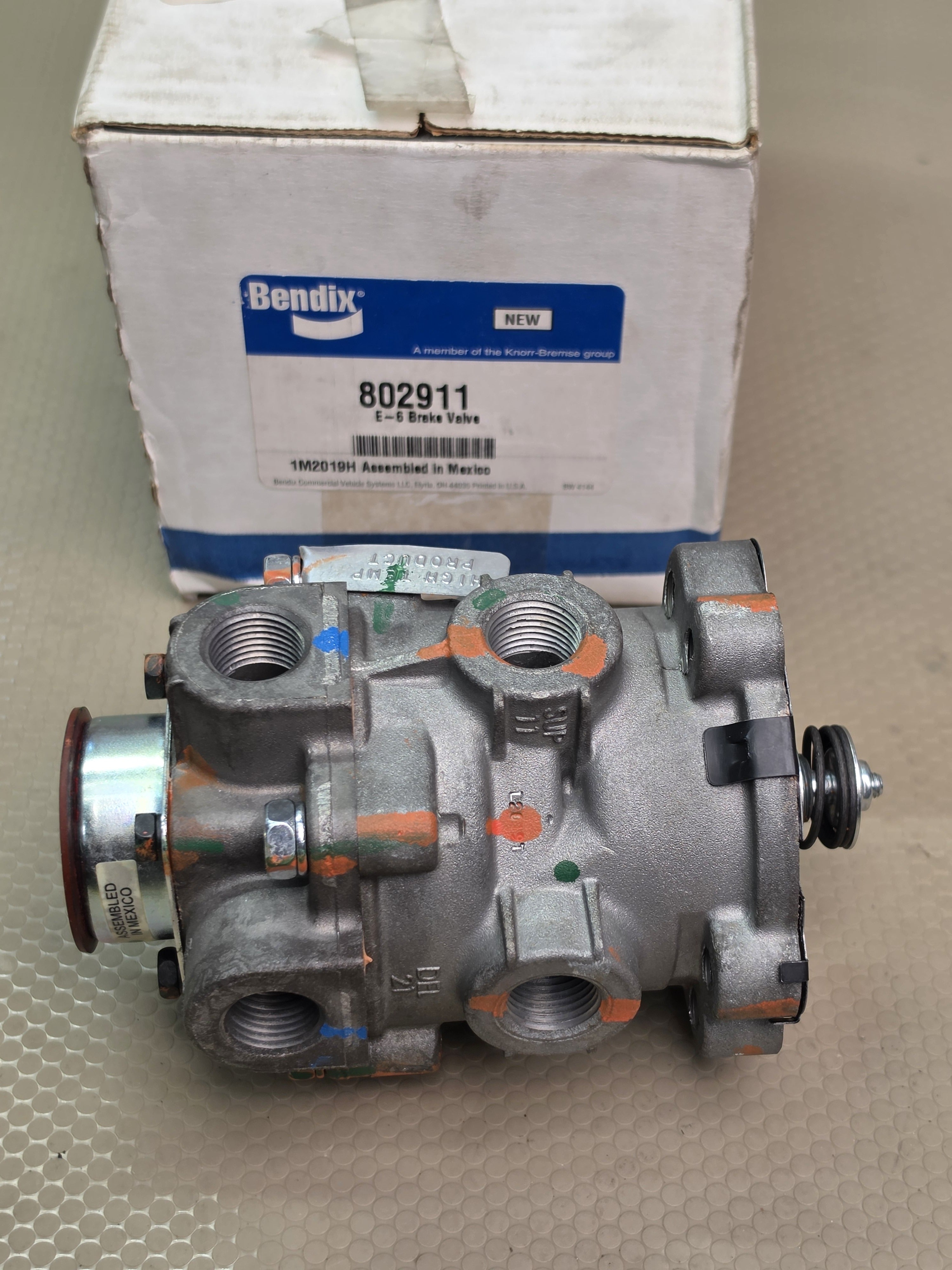 Bendix 802911 E-6 Brake Valve PACCAR 802911BXW Commercial Truck Air Brake NEW