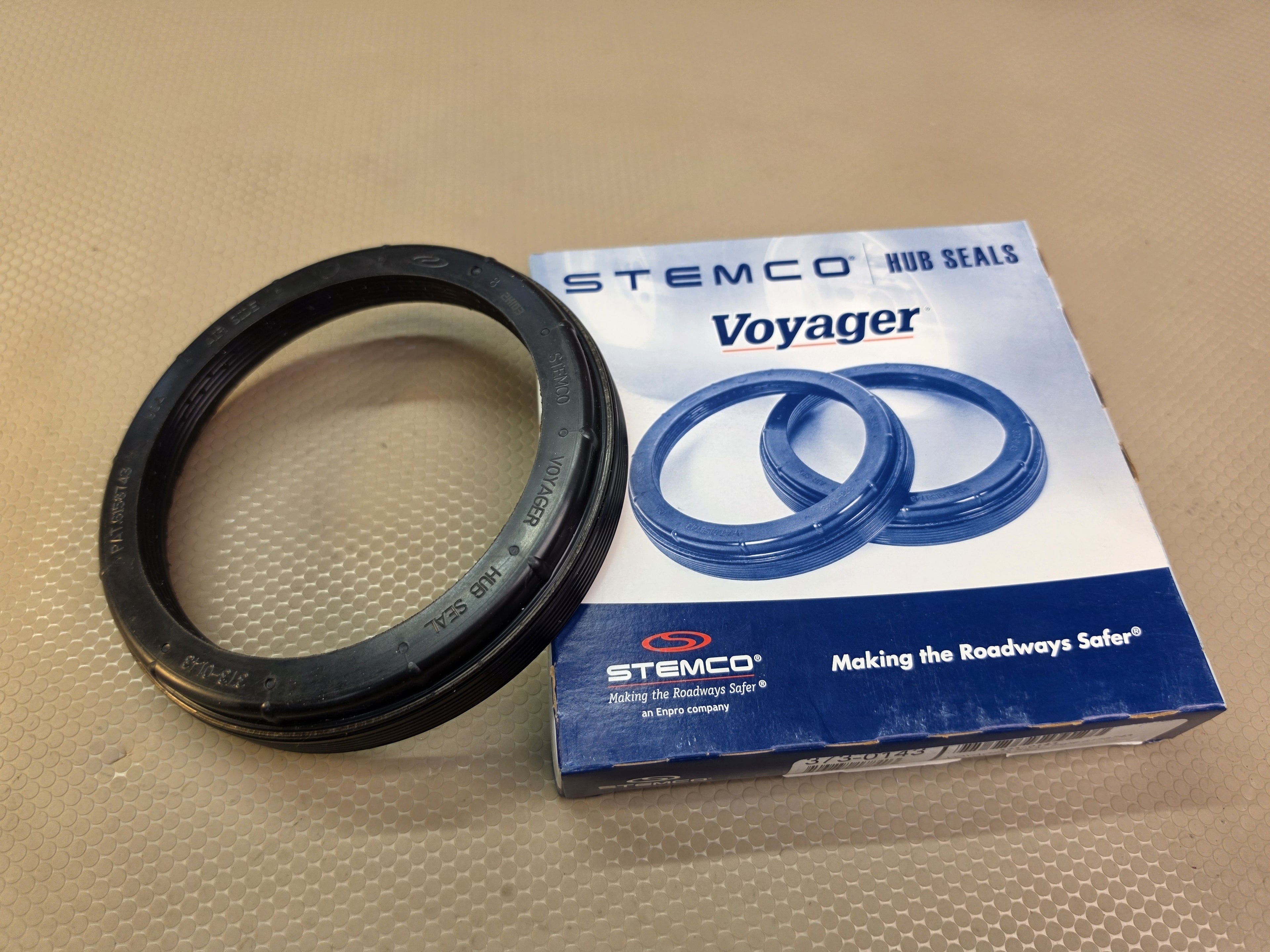 STEMCO 373-0143 Voyager Hub Wheel Seal 22.5K Trailer Axle Truck