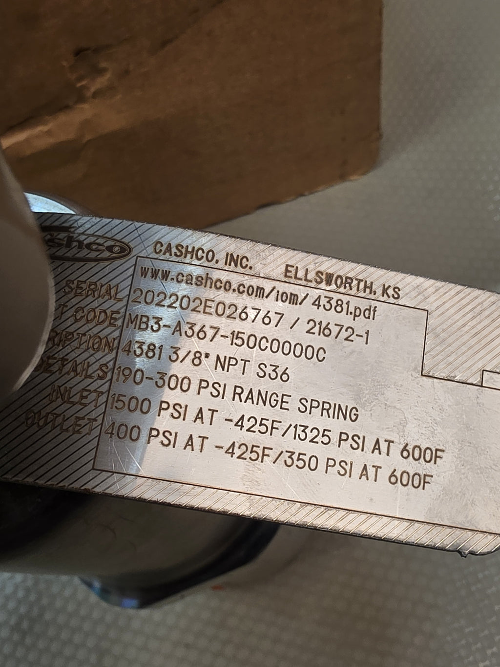 Cashco 4381 3/8" NPT Stainless Pressure Reducing Regulator 190-300 PSI - New