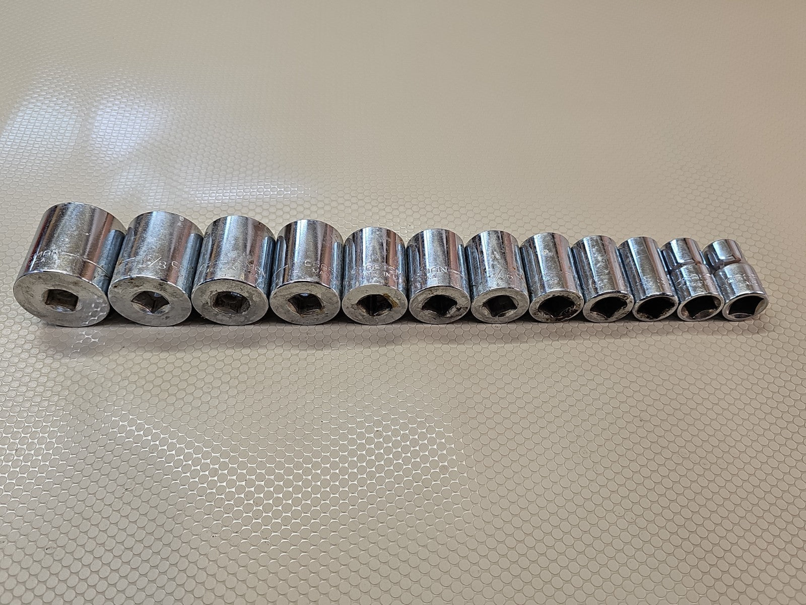 CRAFTSMAN USA 12 PC 1/2" Drive SAE  SOCKET SET 12-POINT 1/2"- 1 1/2"
