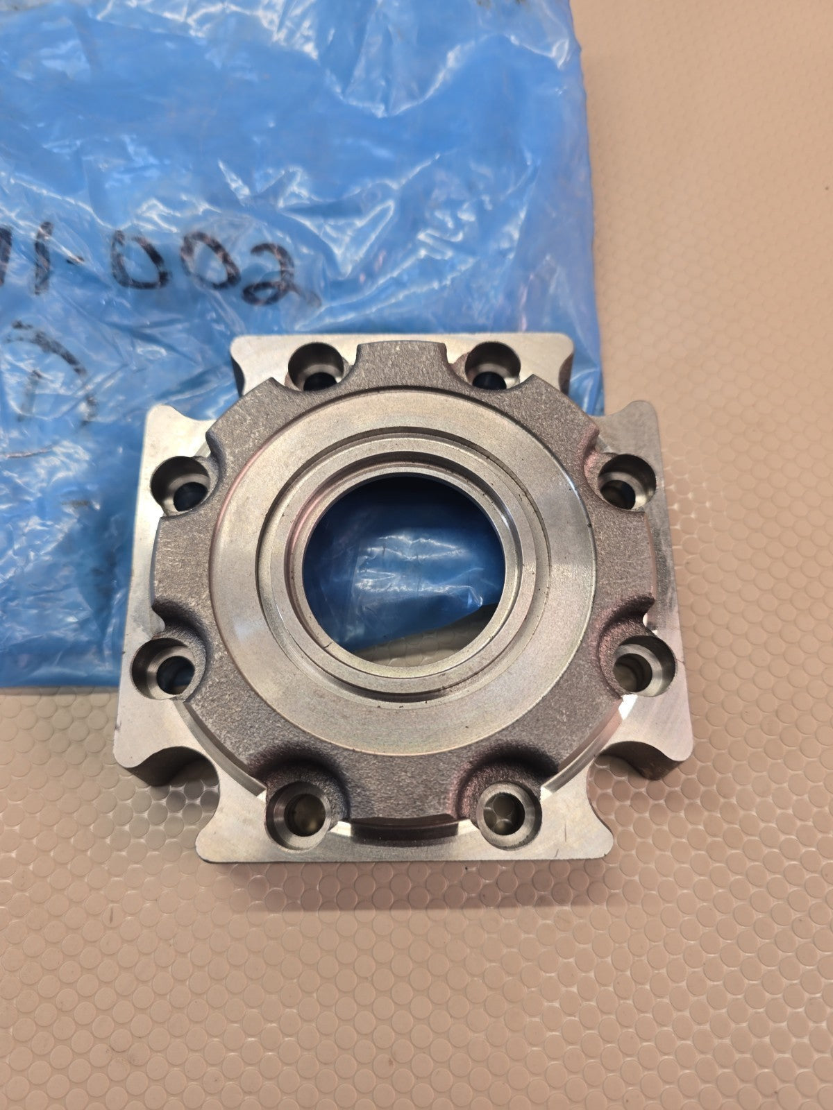 NEW CHAR-LYNN 4000 SERIES MOUNTING FLANGE SAE B / 23171-002