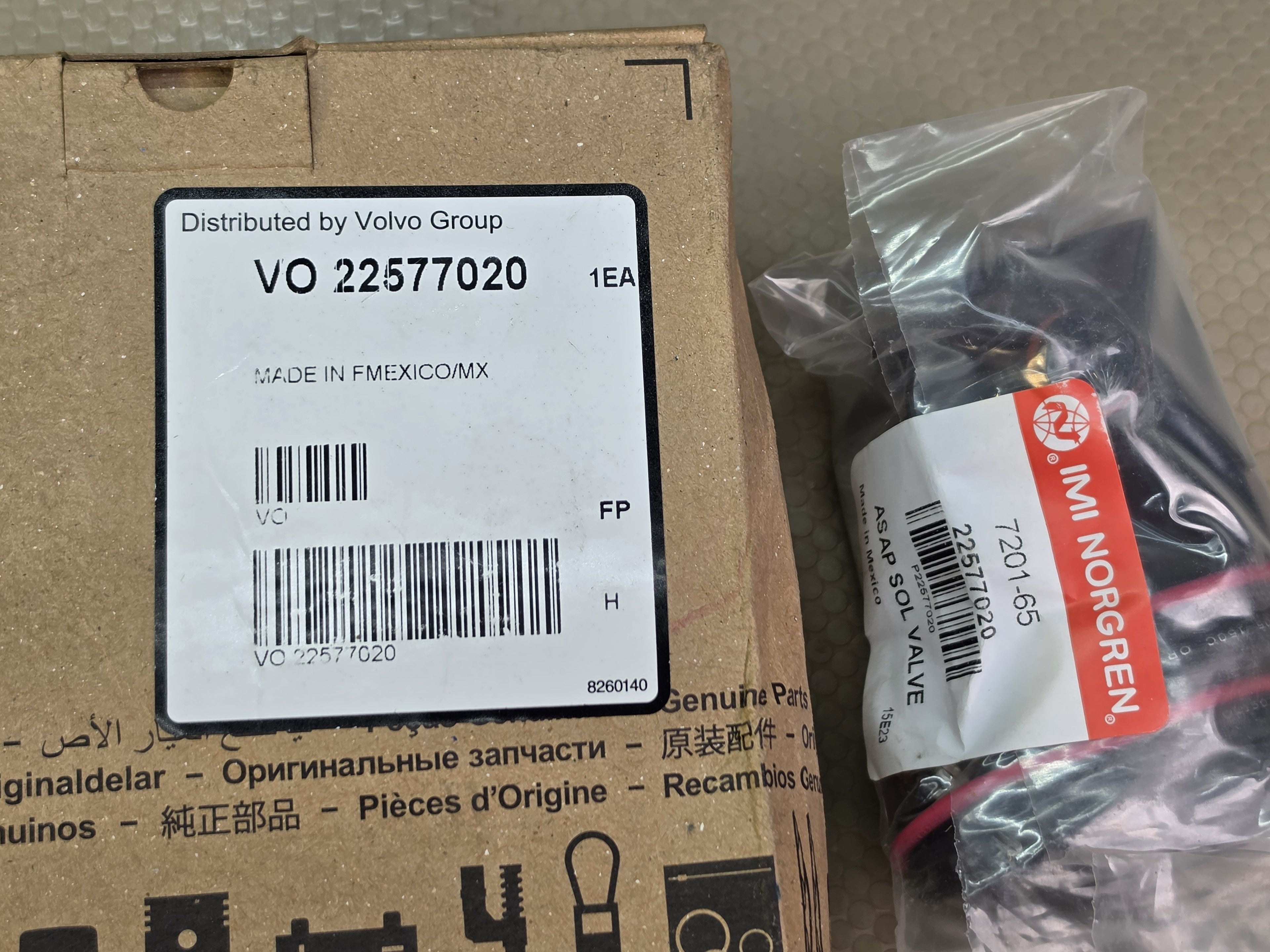 Volvo  22577020 7201-65 Air Control Solenoid Valve OEM New IMI Norgren