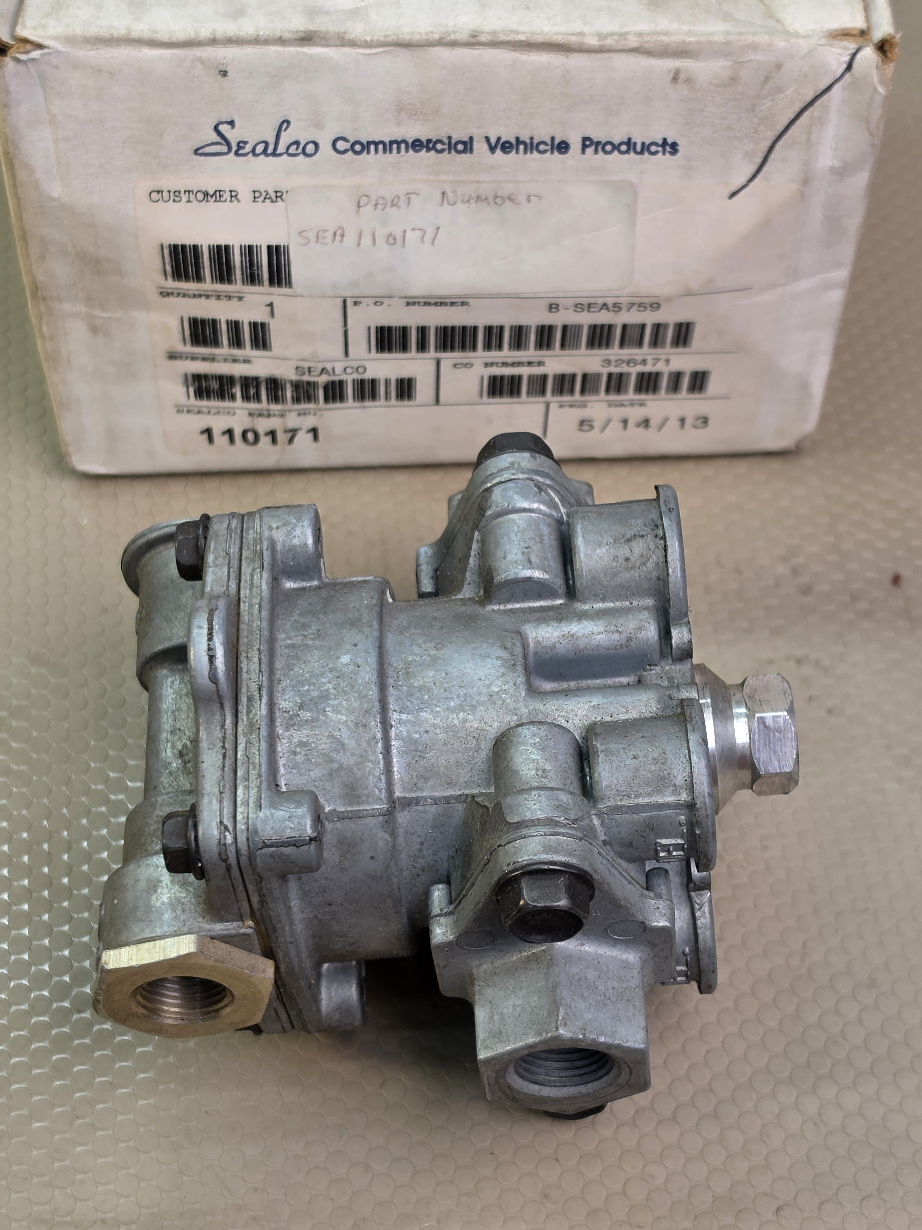 Sealco 110171 Relay Emergency Valve Commercial Vehicle Air Brake NOS