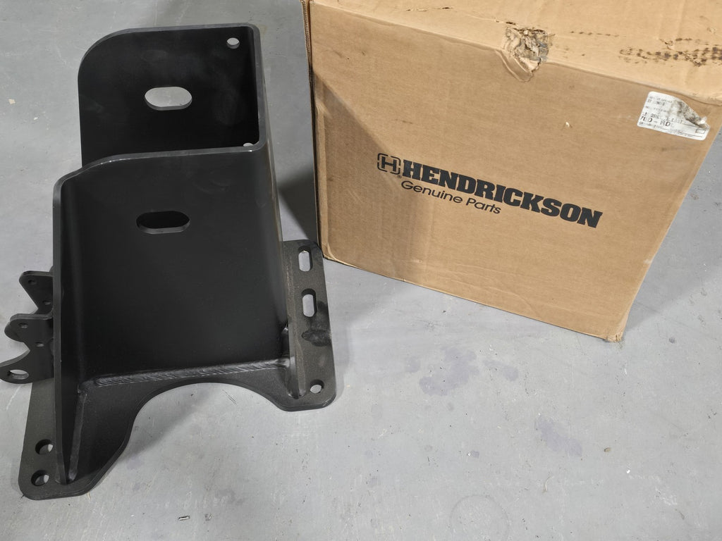 Hendrickson CS-36567-2R Suspension Frame Hanger Bracket Right Hand New