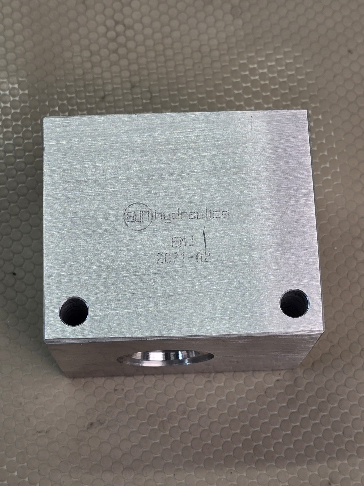 SUN Hydraulics 2071-A2 Hydraulic Manifold Block Aluminum Valve Body