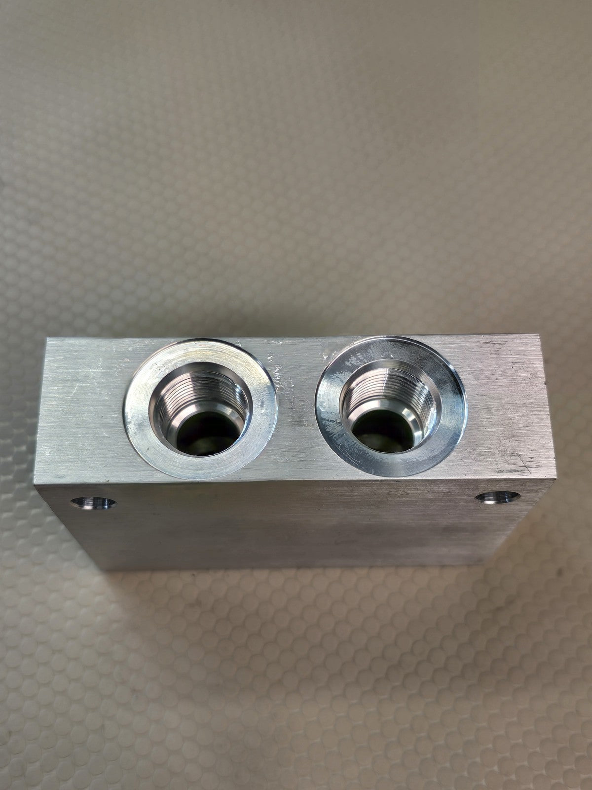 Sun Hydraulics 2JF3-AA Hydraulic Manifold Block V1 V2 C1 C2 S Ports