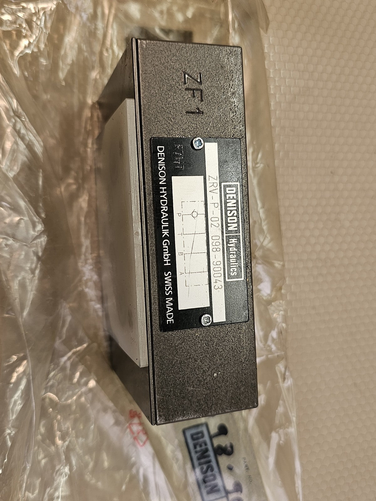 DENISON ZRV-P-02 098-90043-0 Hydraulic Check Valve
