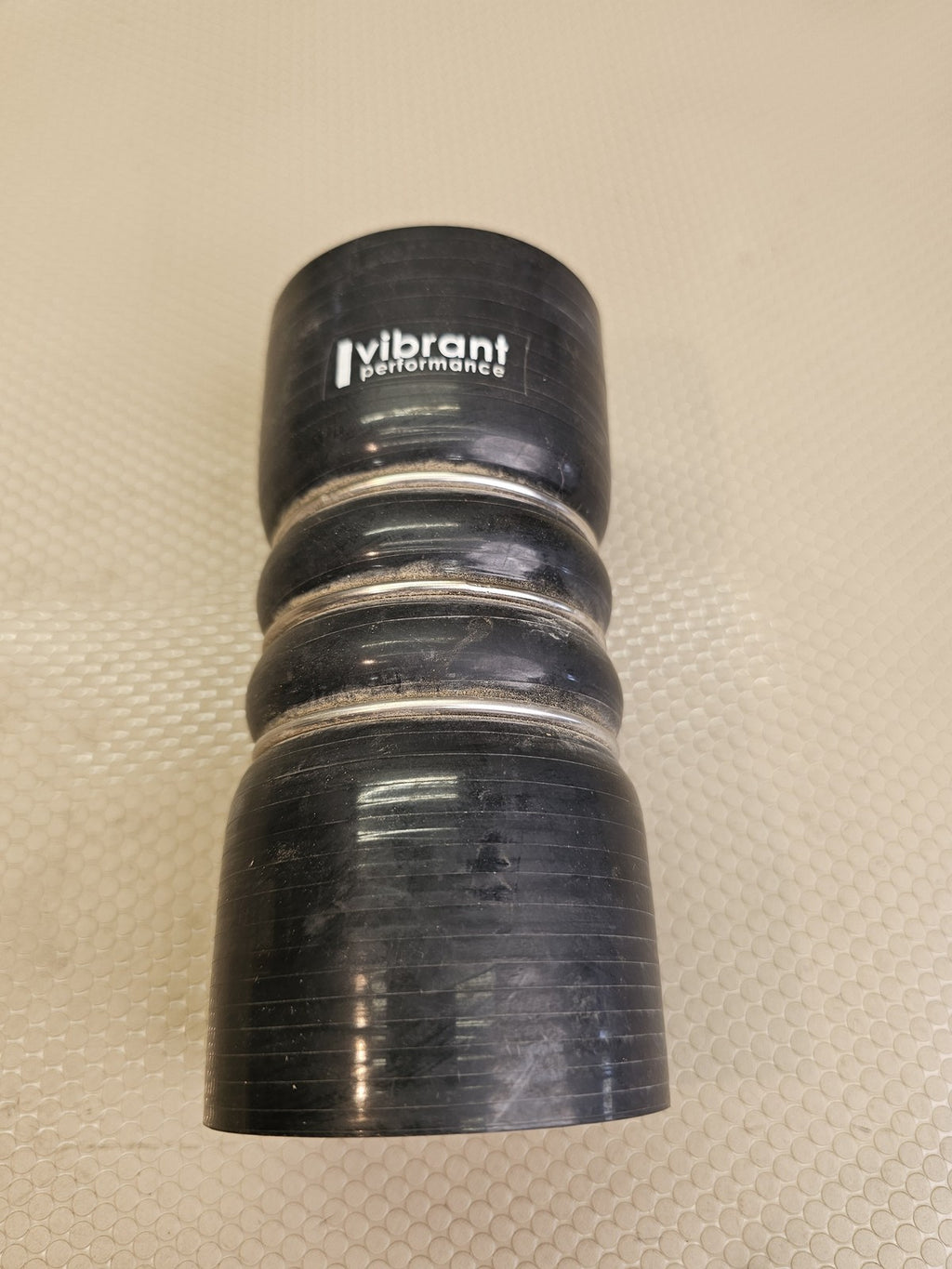Vibrant Performance 11818 2.5" ID 4-Ply Silicone Hump Hose Coupler Black