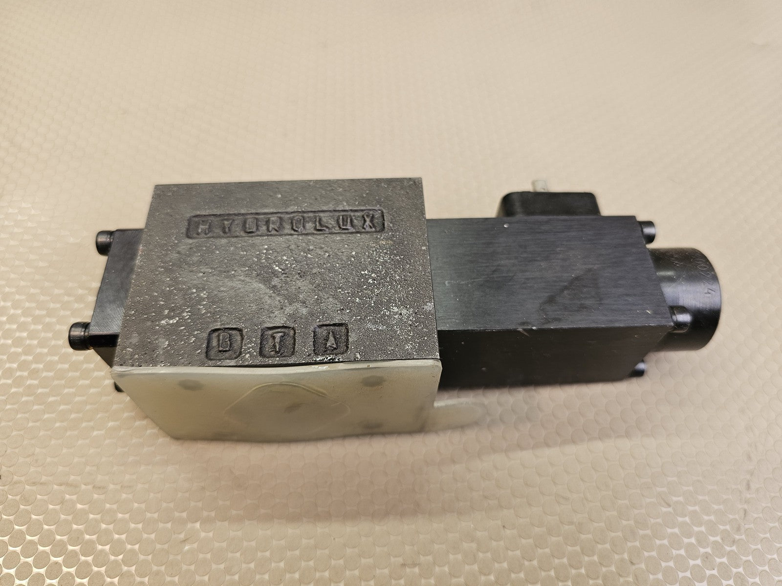 HYDROLUX 10394 Industrial Hydraulic Valve
