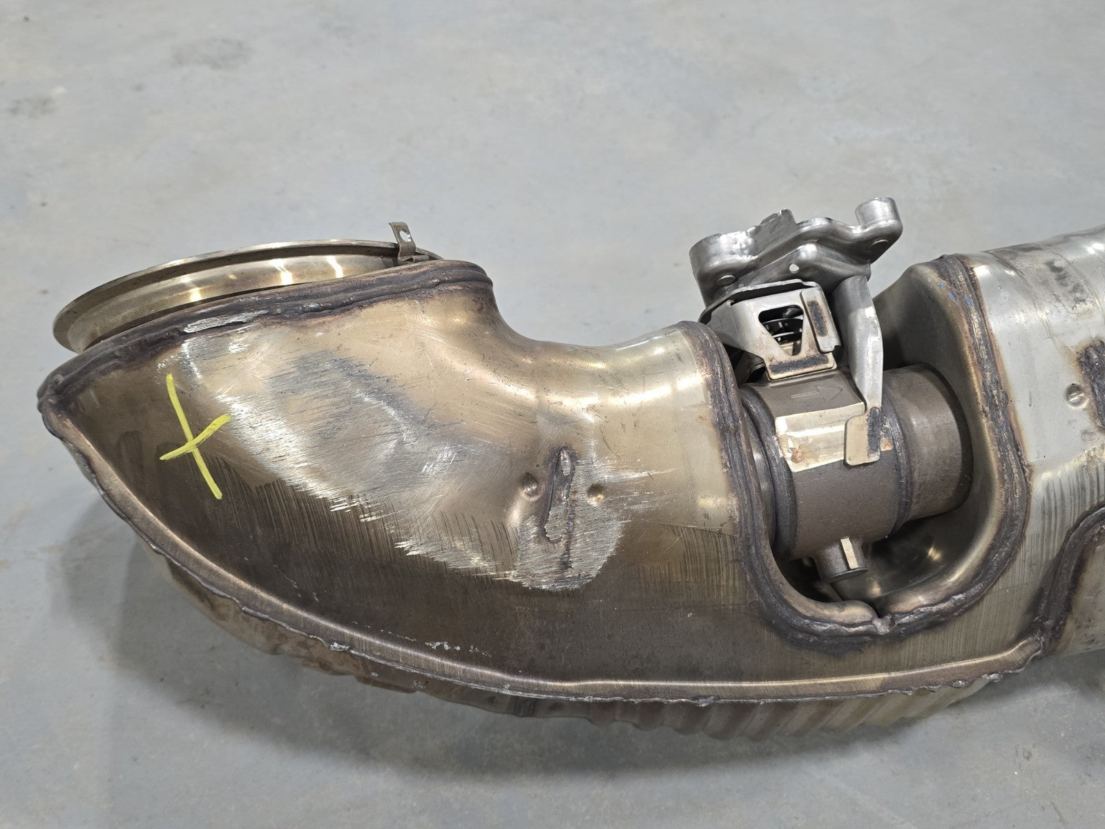 Factory OEM Porsche 992 911 GT3 GT3 RS Center Exhaust Muffler Silencer 9GT251052