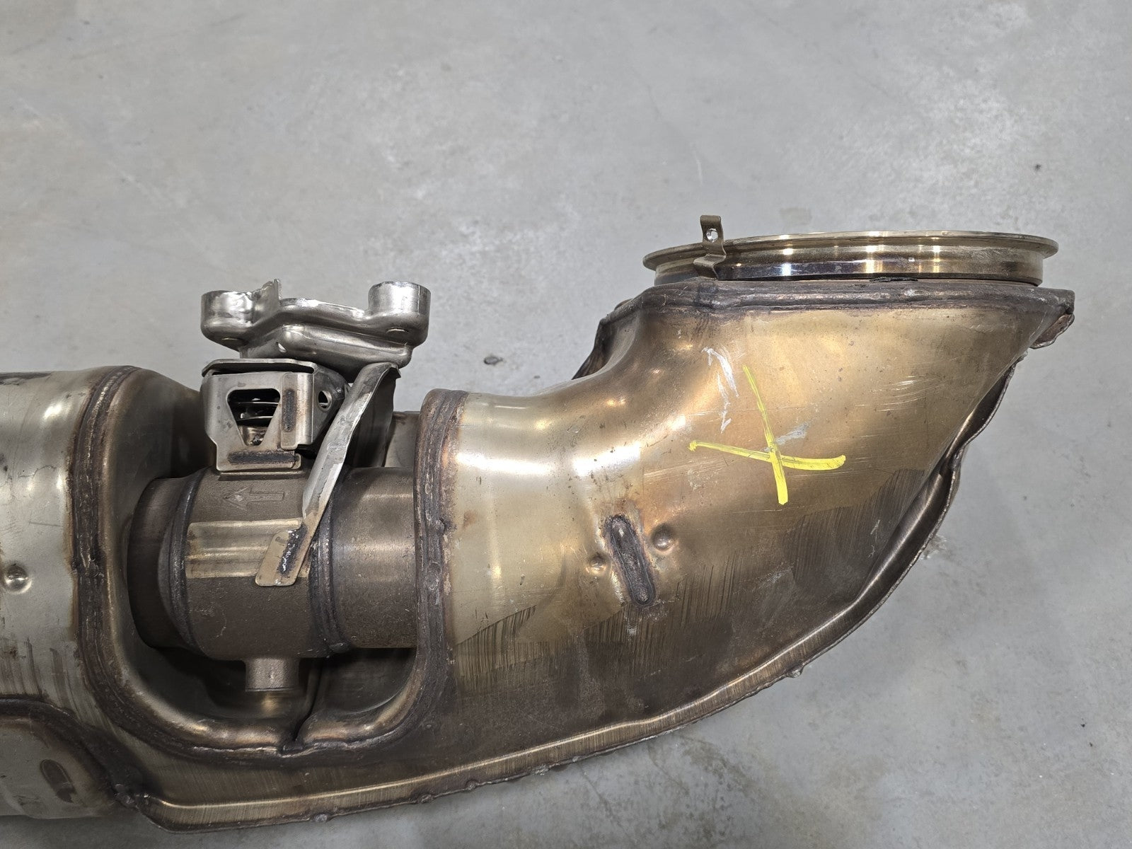 Factory OEM Porsche 992 911 GT3 GT3 RS Center Exhaust Muffler Silencer 9GT251052