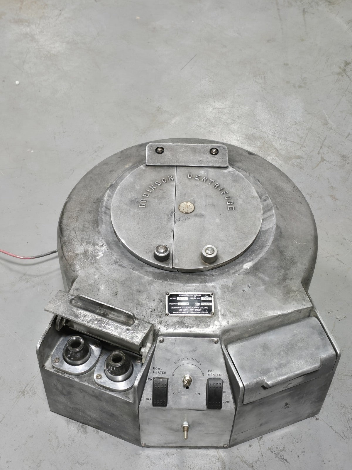 Robinson 821B Field Centrifuge 12V Heated *TESTED & WORKS!