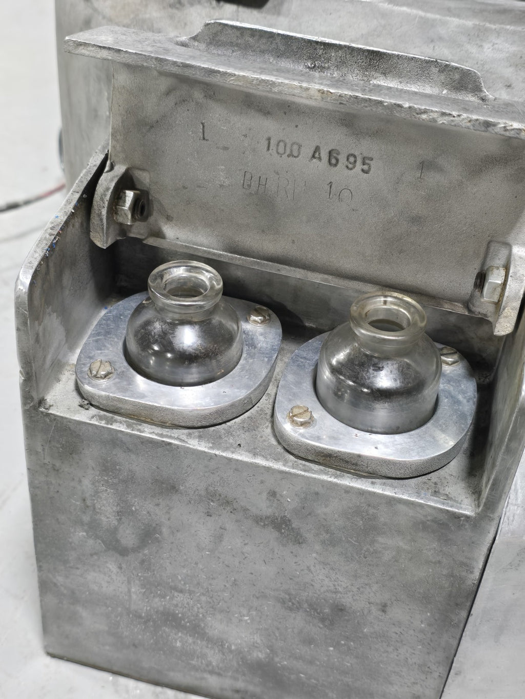 Robinson 821B Field Centrifuge 12V Heated *TESTED & WORKS!