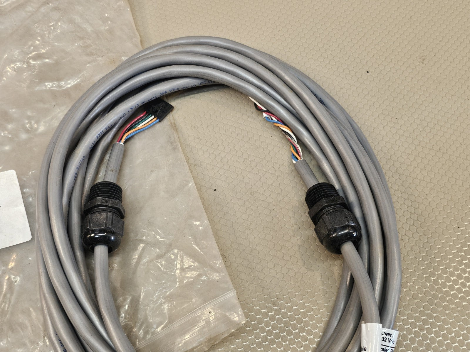 DC30 | Field-Installed Power/Output Cable, 6m (20 ft) MSRP $115