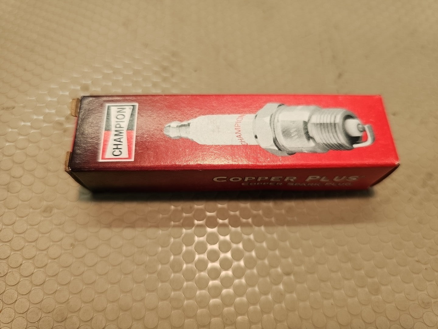 Champion RC78PYP Spark Plug 