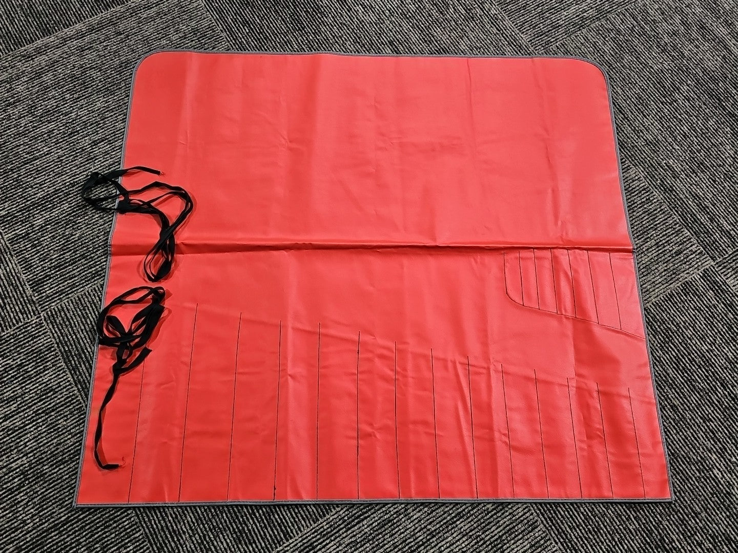 SNAP ON C-220 RED WRENCH  KIT BAG POUCH ROLL 22 POCKET LARGE Vintage