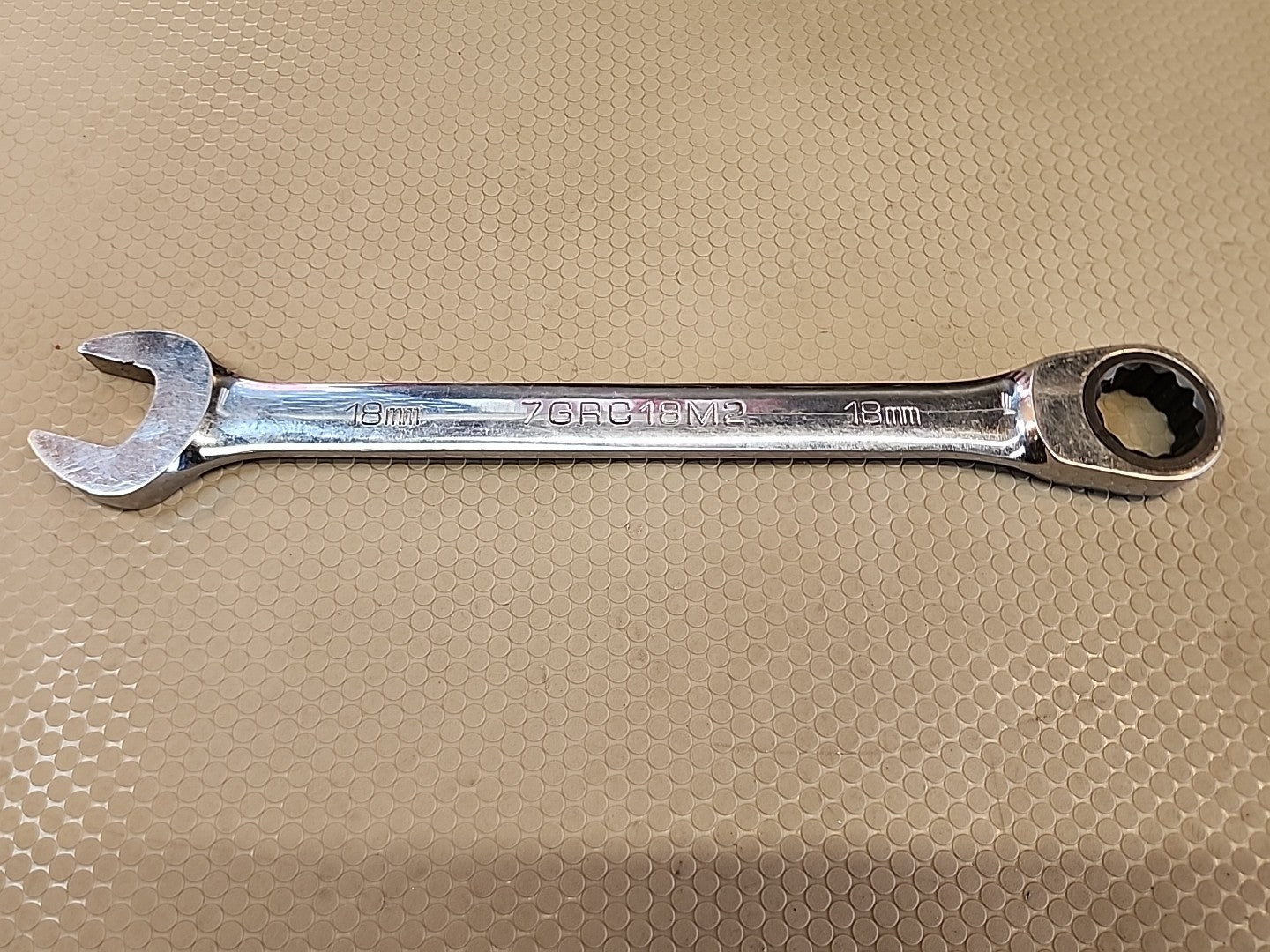 Matco Tools 18mm Ratcheting combination wrench 7GRC18M2 12 Point 72 Teeth