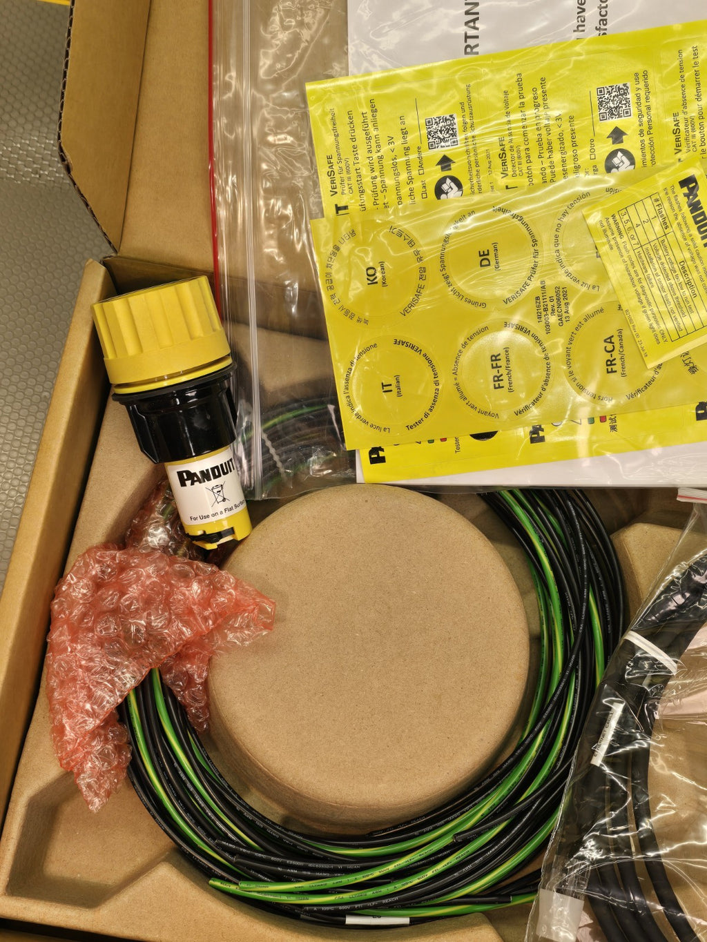 Panduit VS-AVT-C08-L10 VeriSafe Absence of Voltage Tester *INCOMPLETE*