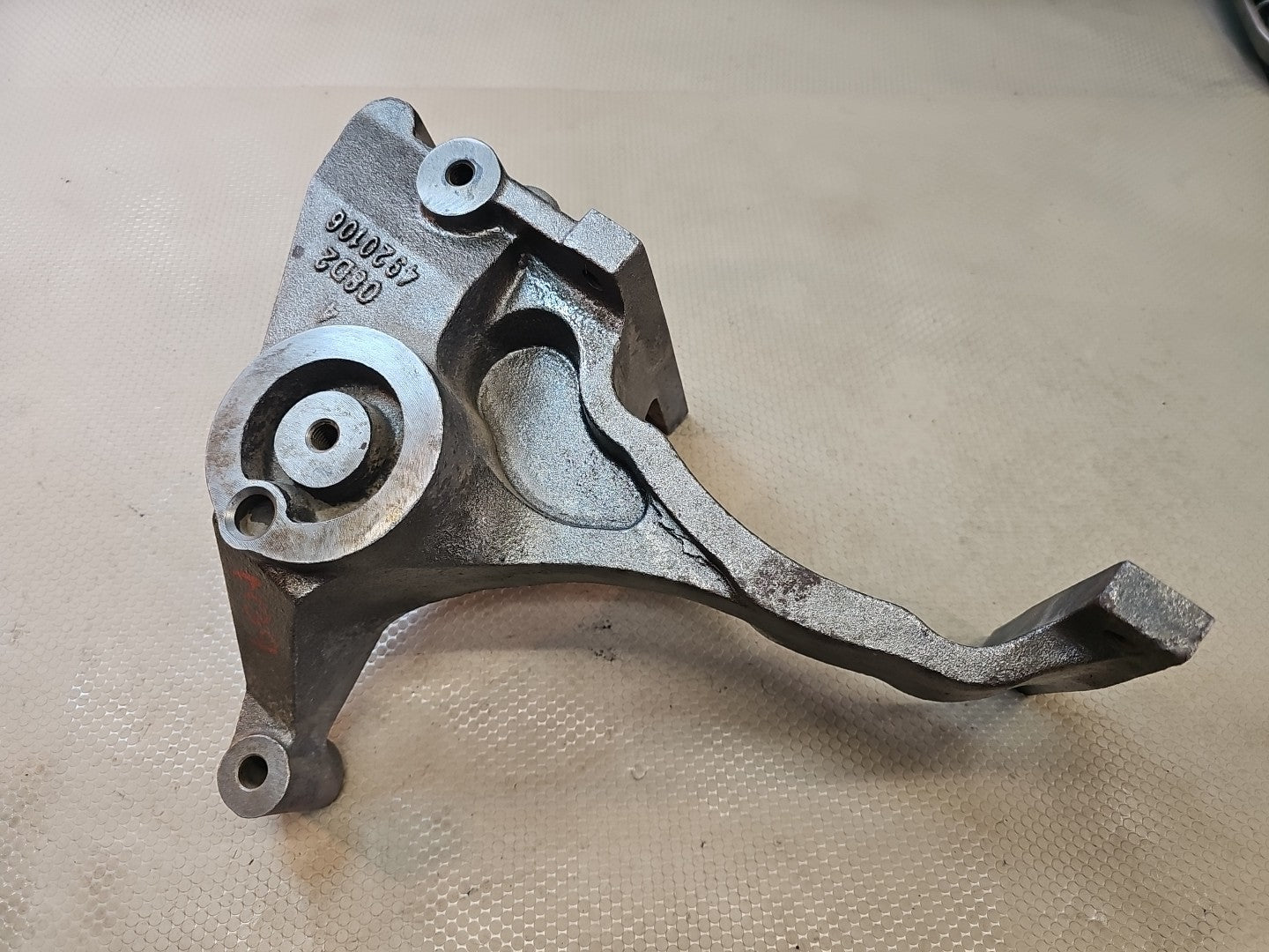 Cummins ISM11 M11 QSM Alternator Support Bracket 4920106 OEM
