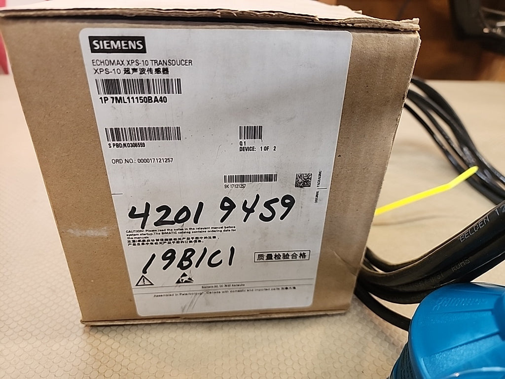 NEW Siemens 7ML11150BA40 ULTRASONIC LEVEL TRANSDUCER CONTINUOUS NON-CONTACT 10 M
