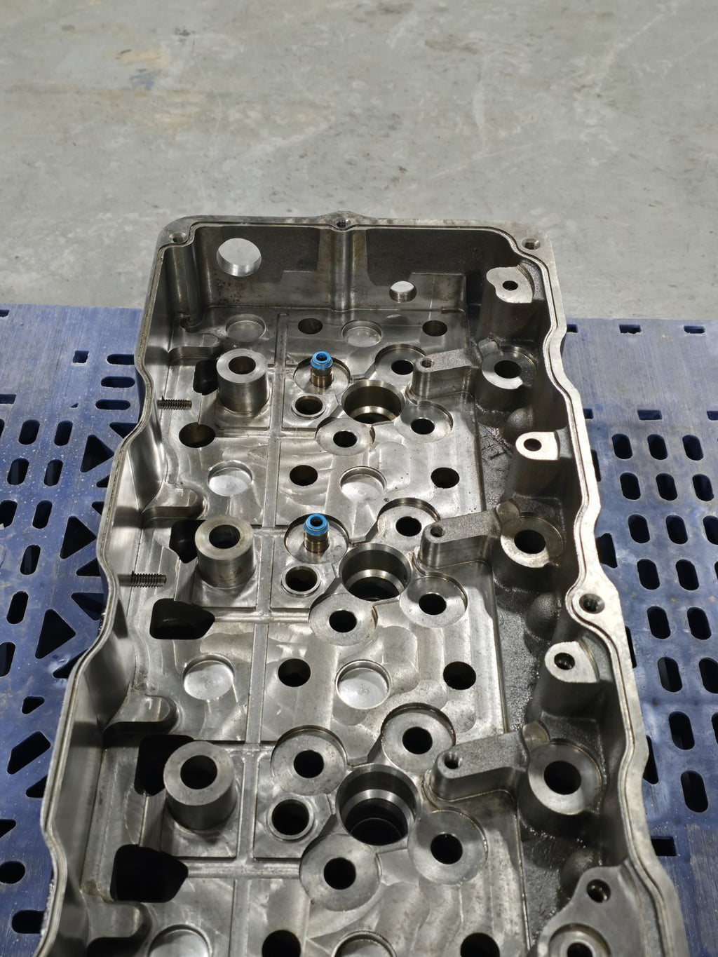 REMANUFACTURED / MOD 1891092C91 International DT466 Cylinder Head  (10341548)