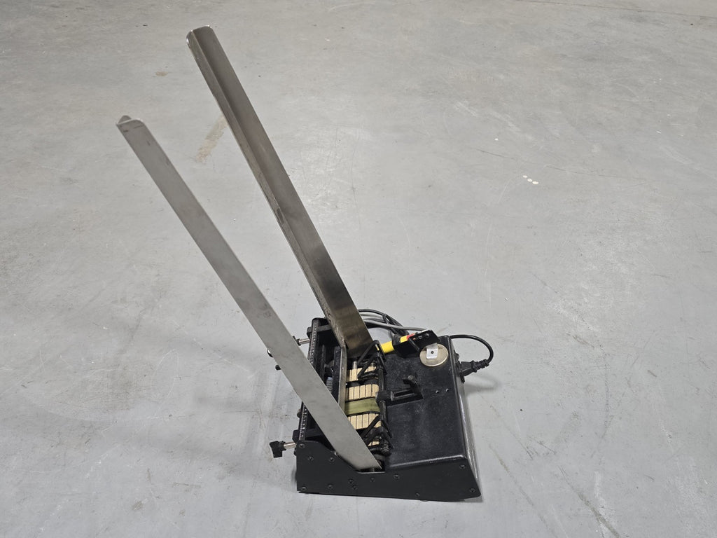 Streamfeeder Reliant 1500 Stream Feeder Product Feeder *Light Use*