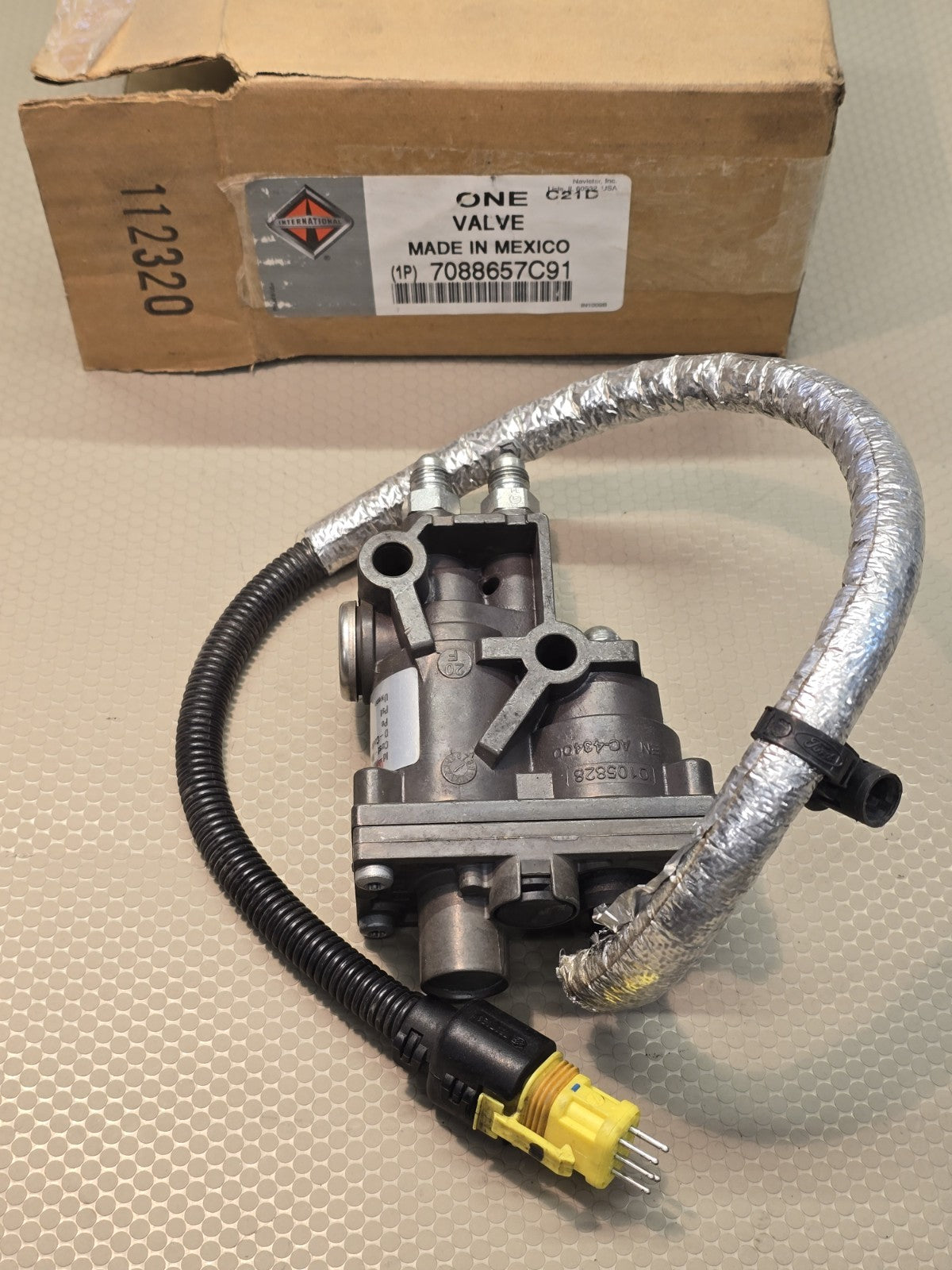 OEM Navistar International 7088657C91 Air Control Valve fits 4400 Medium Truck