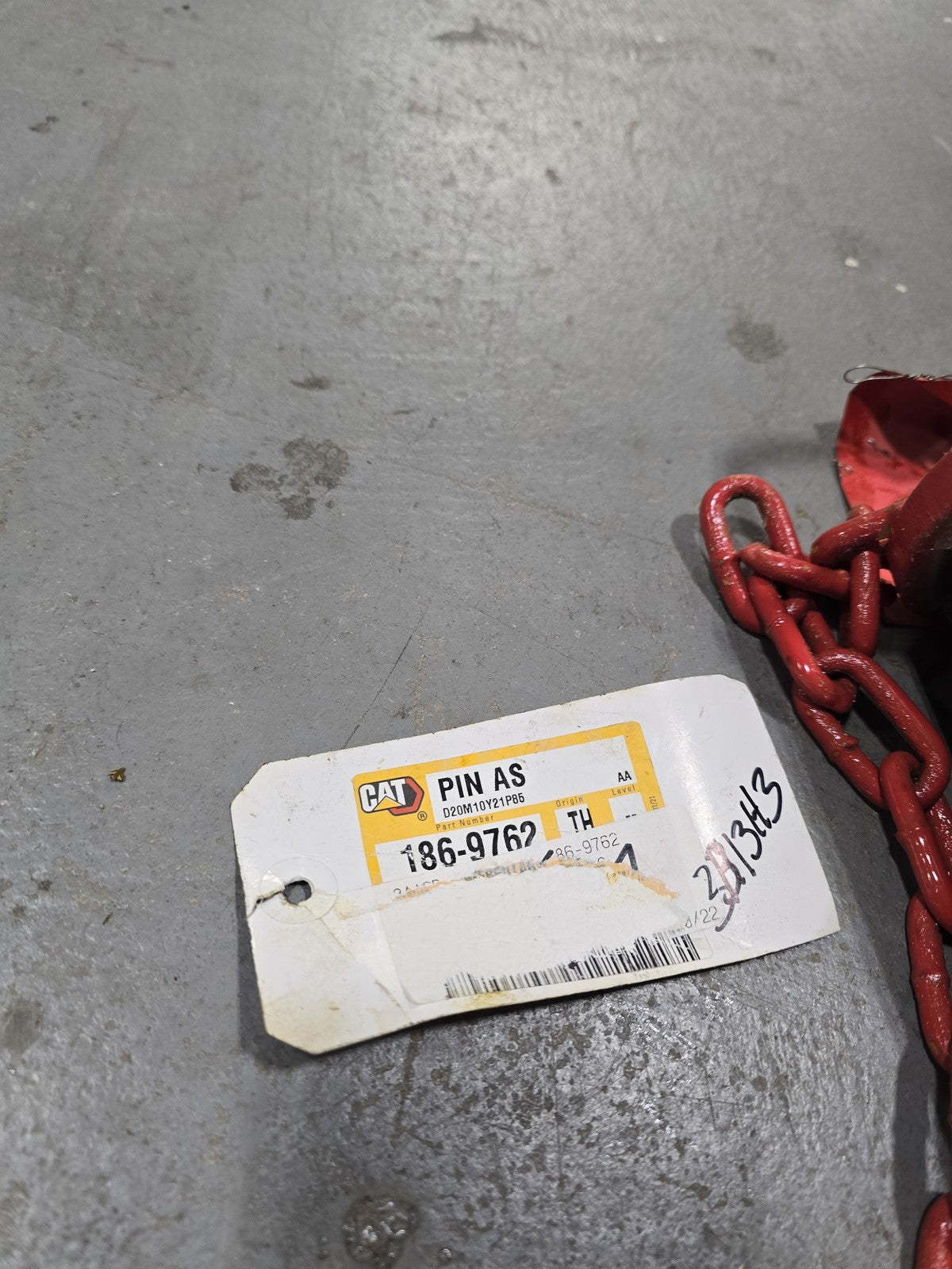 Caterpillar OEM CAT 186-9762 Pin Assembly Heavy Equipment Locking Pin w/ Chain 