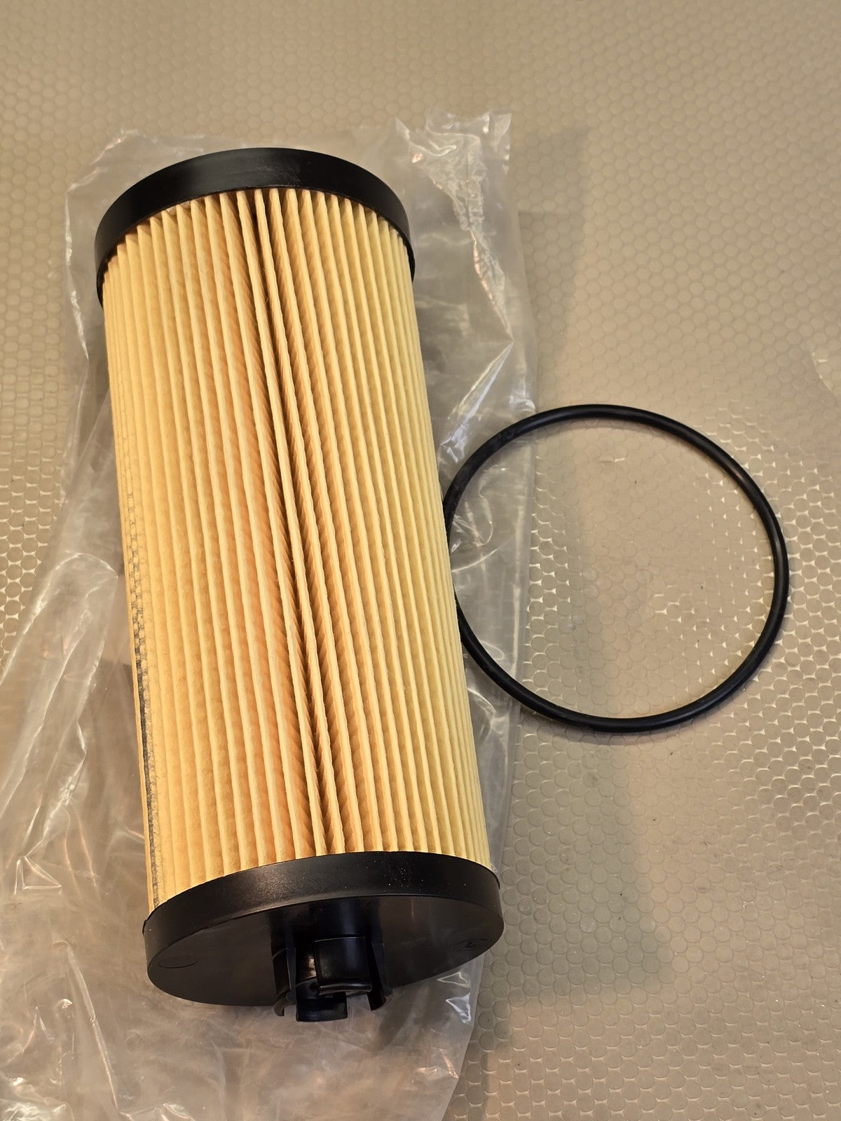 Donaldson P550761 Lube Oil Filter Cartridge Element O-Ring New Made in USA